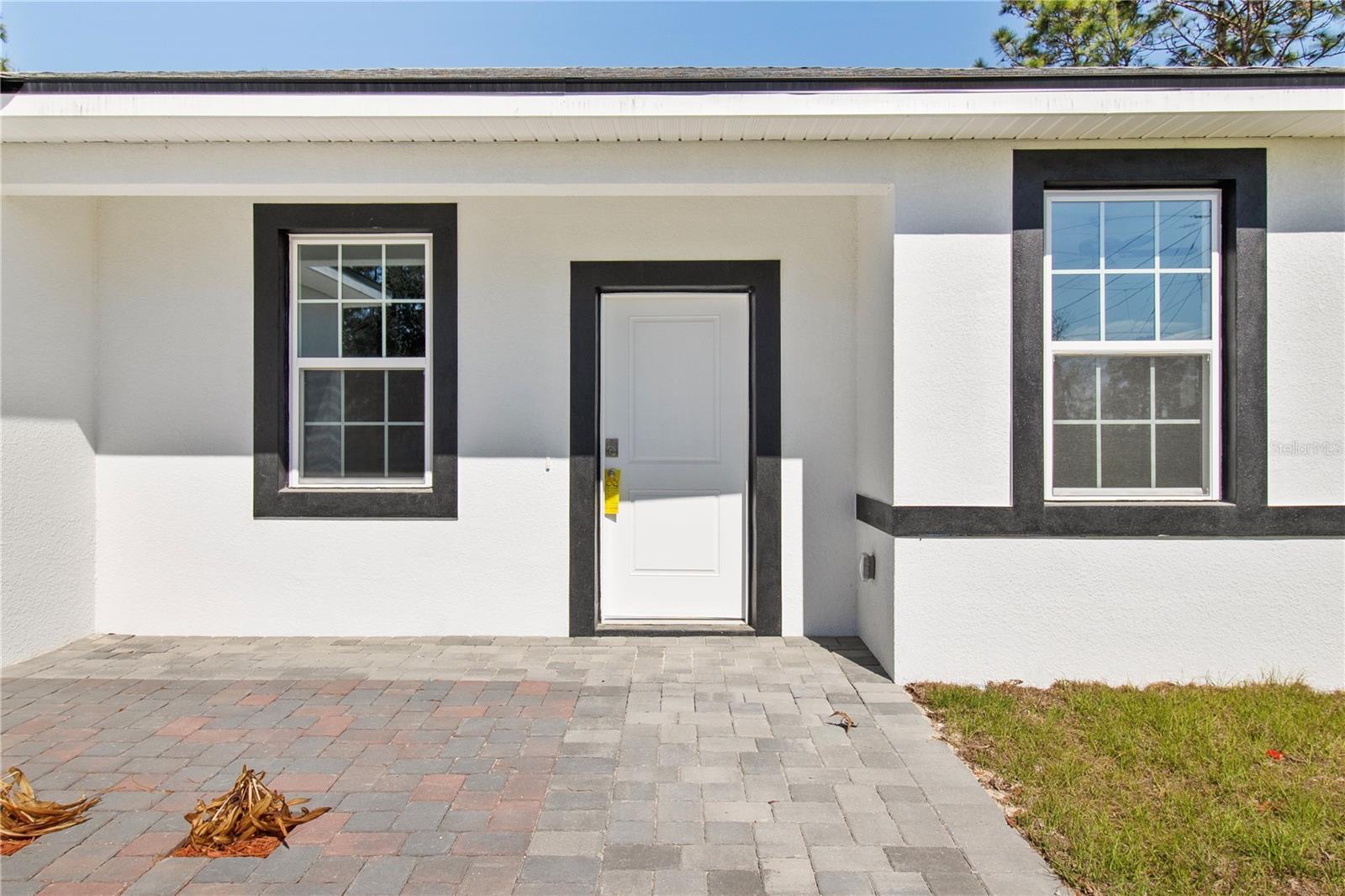 2695 W EDISON PLACE