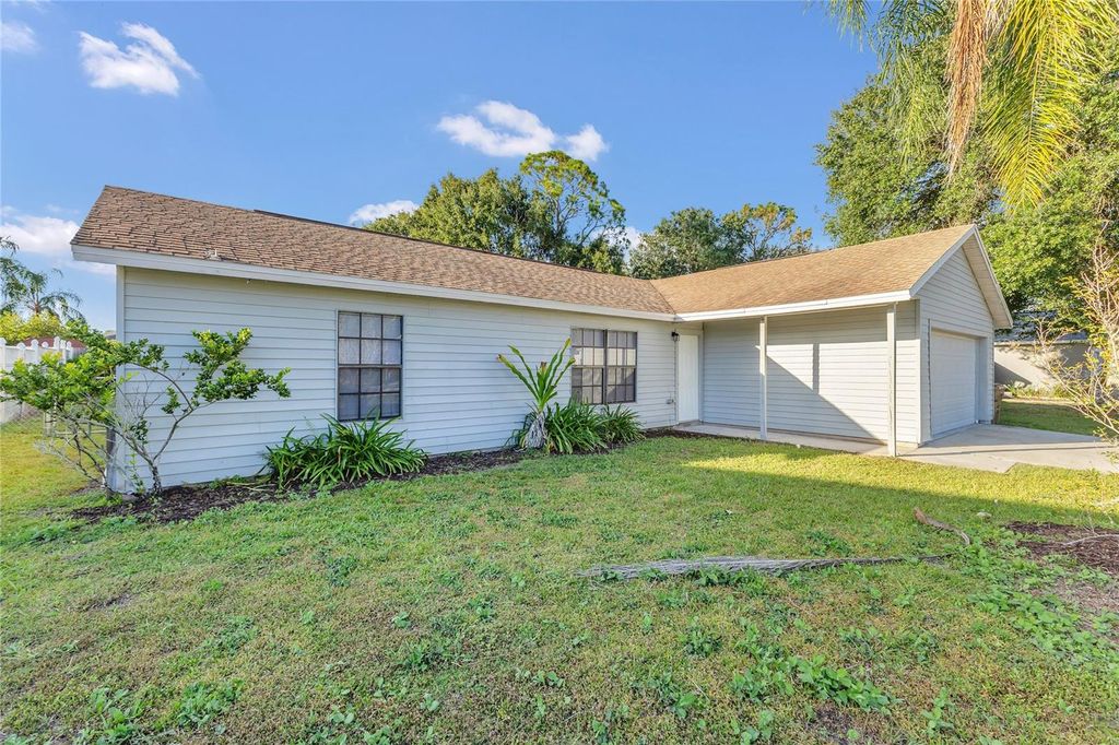 Photo of 975 Derbyshire Drive, Kissimmee, FL 34758 (MLS # O6352978)