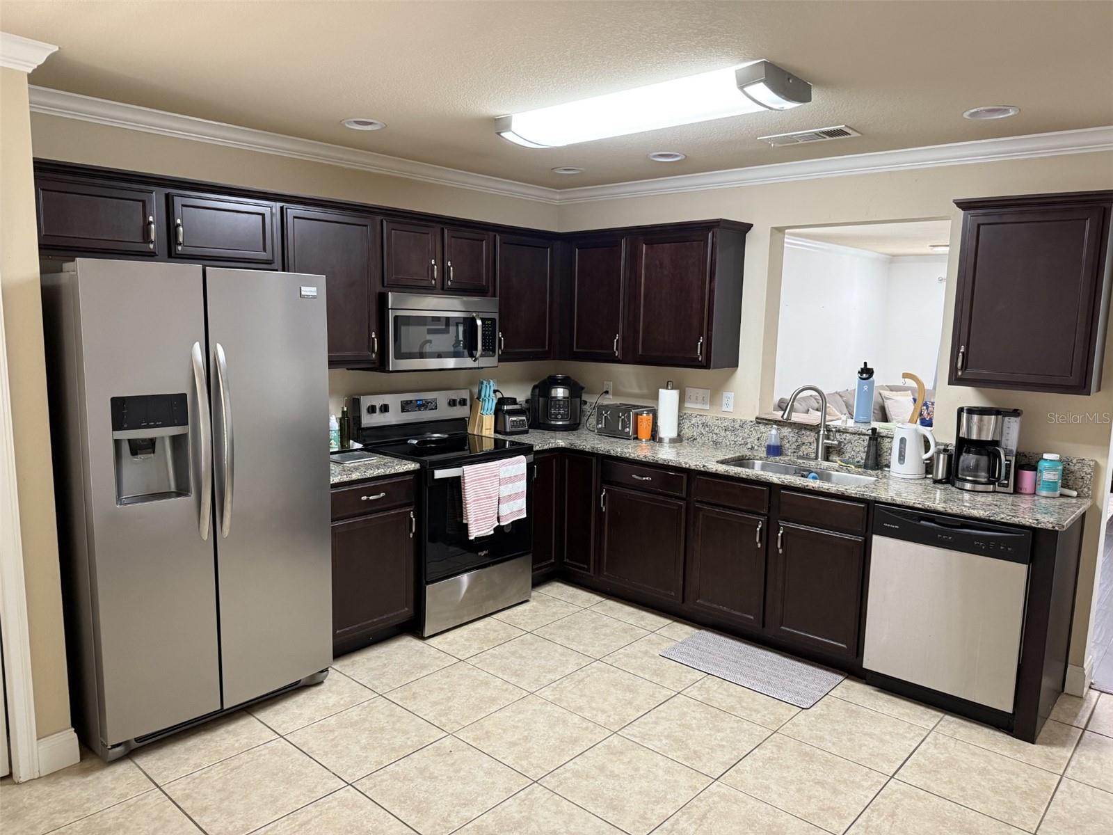 HAILEY FOREST CONDO - Residential Lease