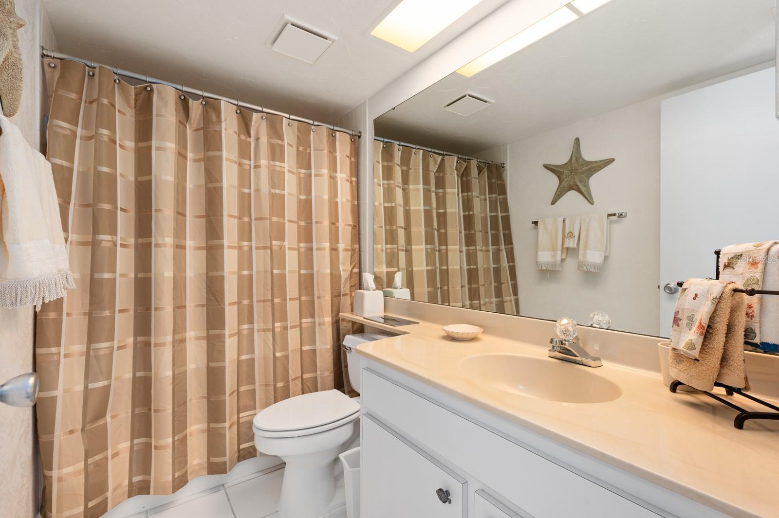PELICAN COVE V - Residential