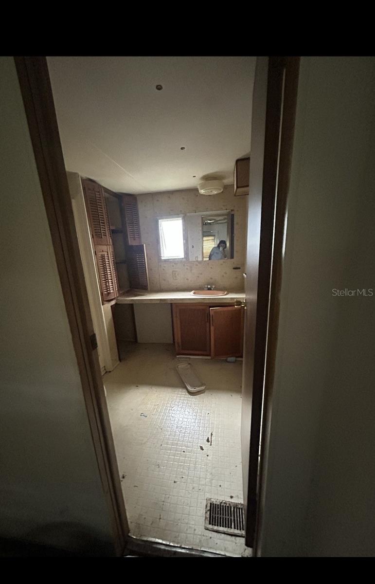 ZEPHYRHILLS COLONY CO - Residential