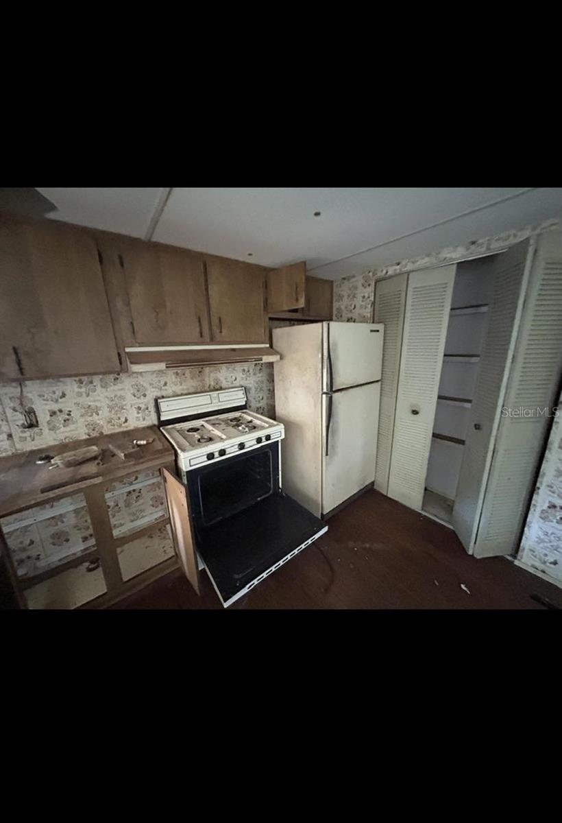 ZEPHYRHILLS COLONY CO - Residential