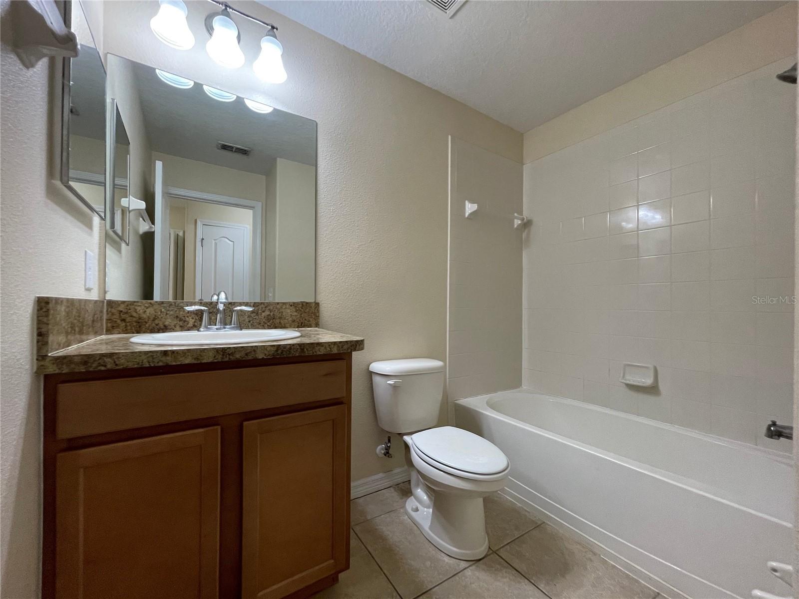 SAVANNAH LNDGS - Residential Lease
