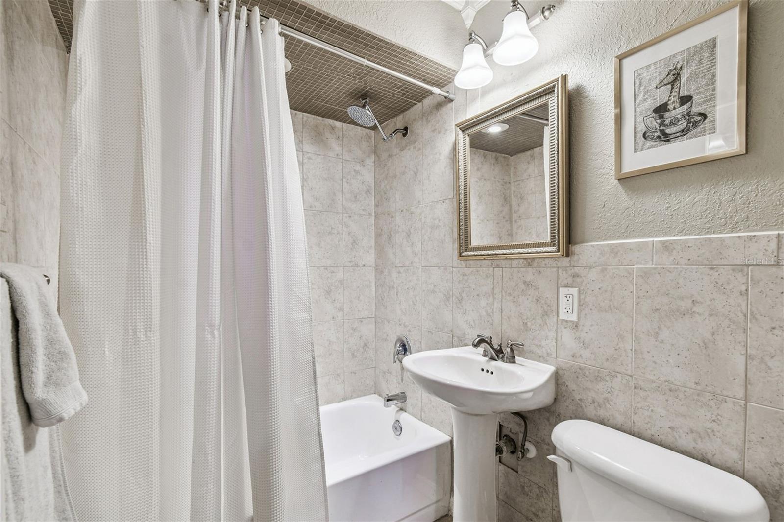 TEMPLE TERRACE ESTATES - Residential