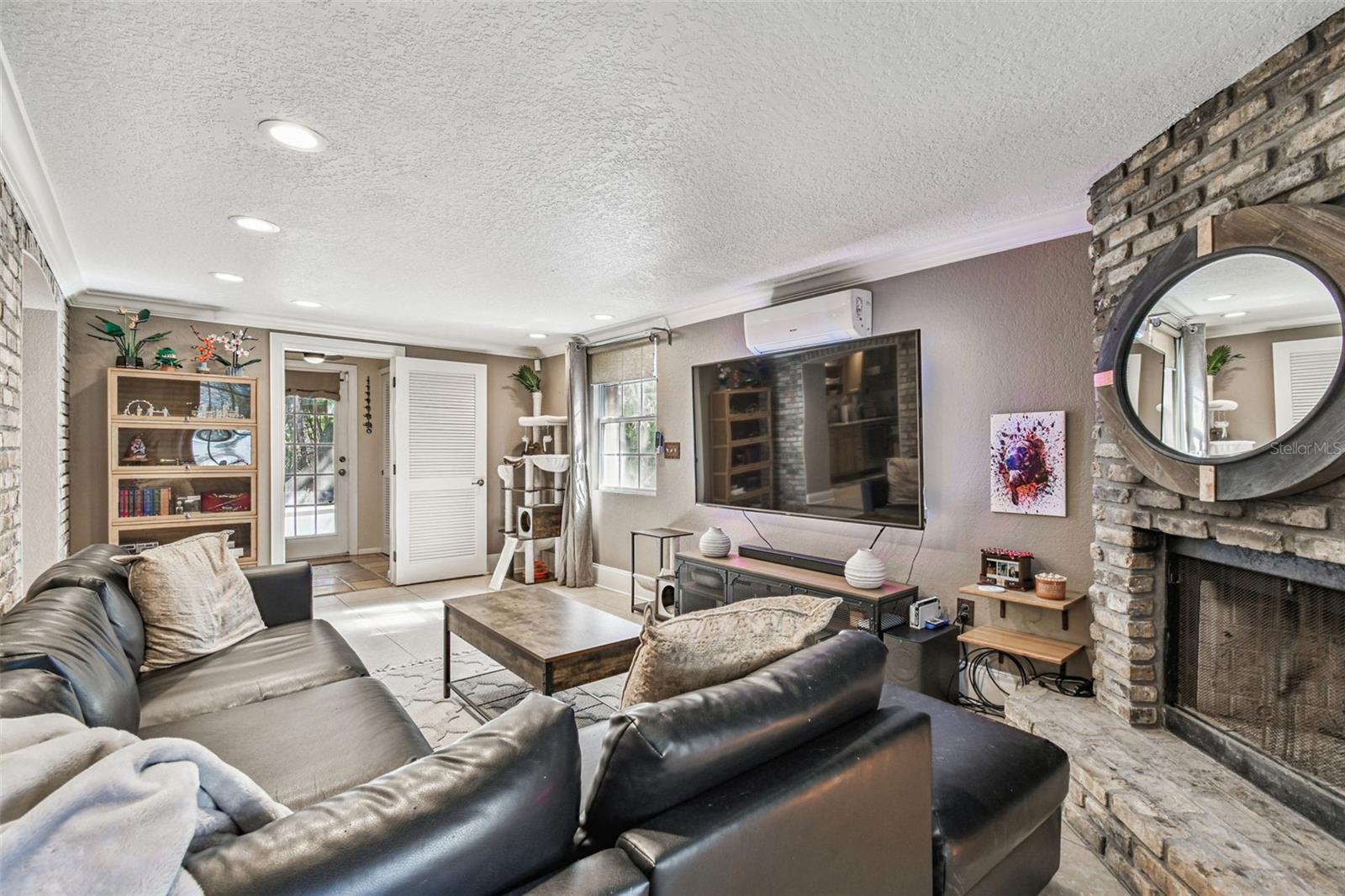 TEMPLE TERRACE ESTATES - Residential