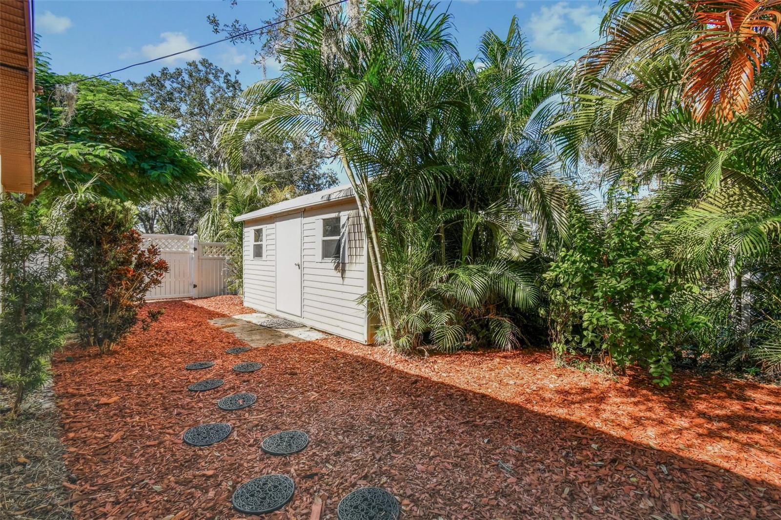 TEMPLE TERRACE ESTATES - Residential