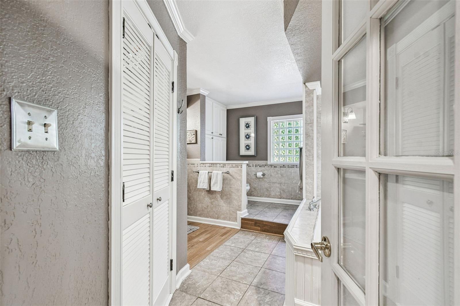 TEMPLE TERRACE ESTATES - Residential