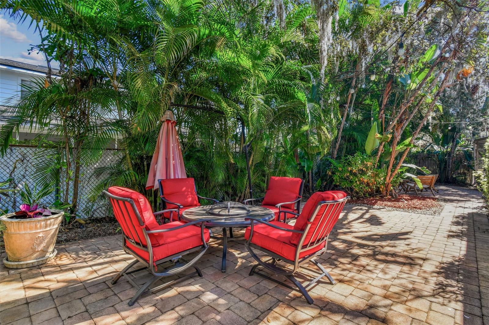 TEMPLE TERRACE ESTATES - Residential