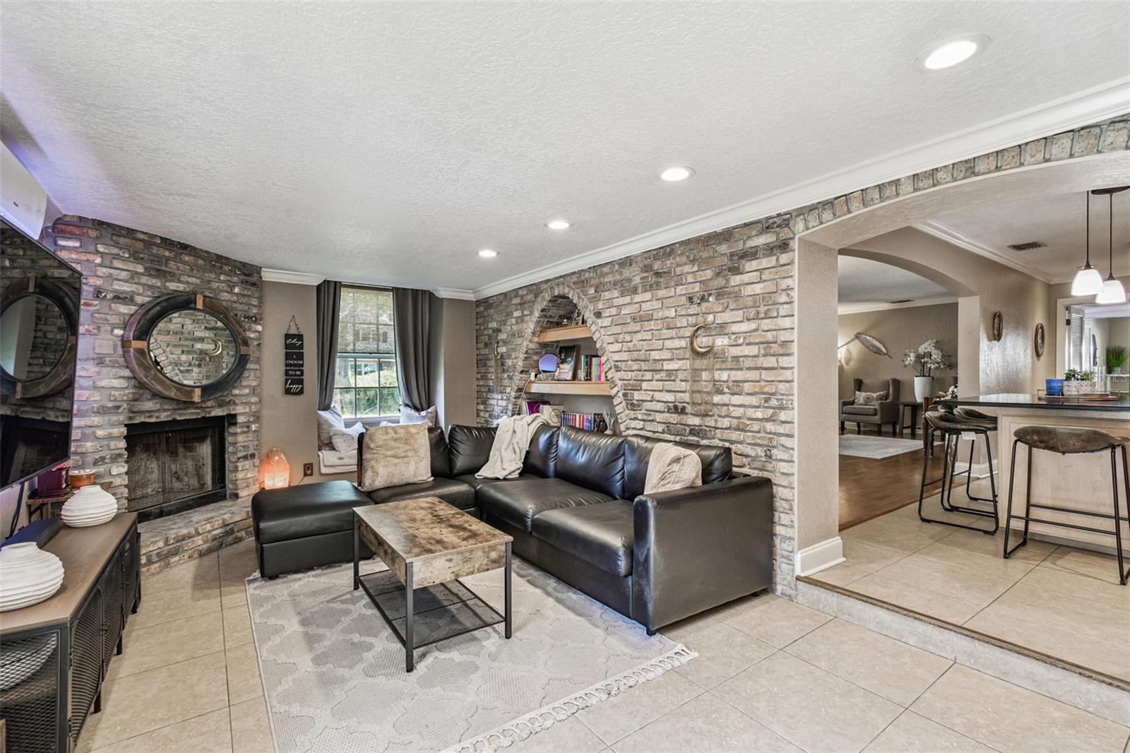 TEMPLE TERRACE ESTATES - Residential