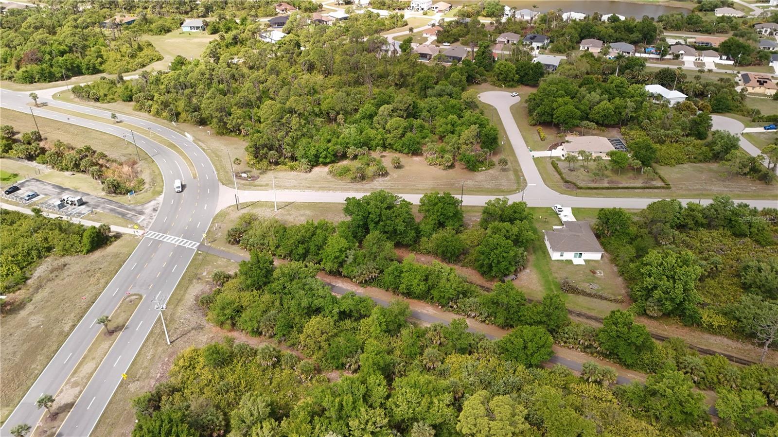 ROTONDA LAKES - Land