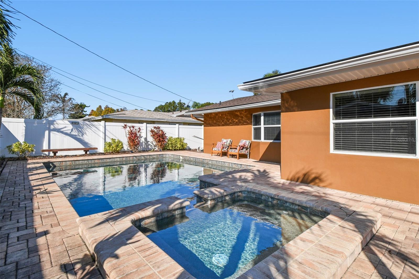 WOODLAND HILLS 1ST ADD - Residential Lease