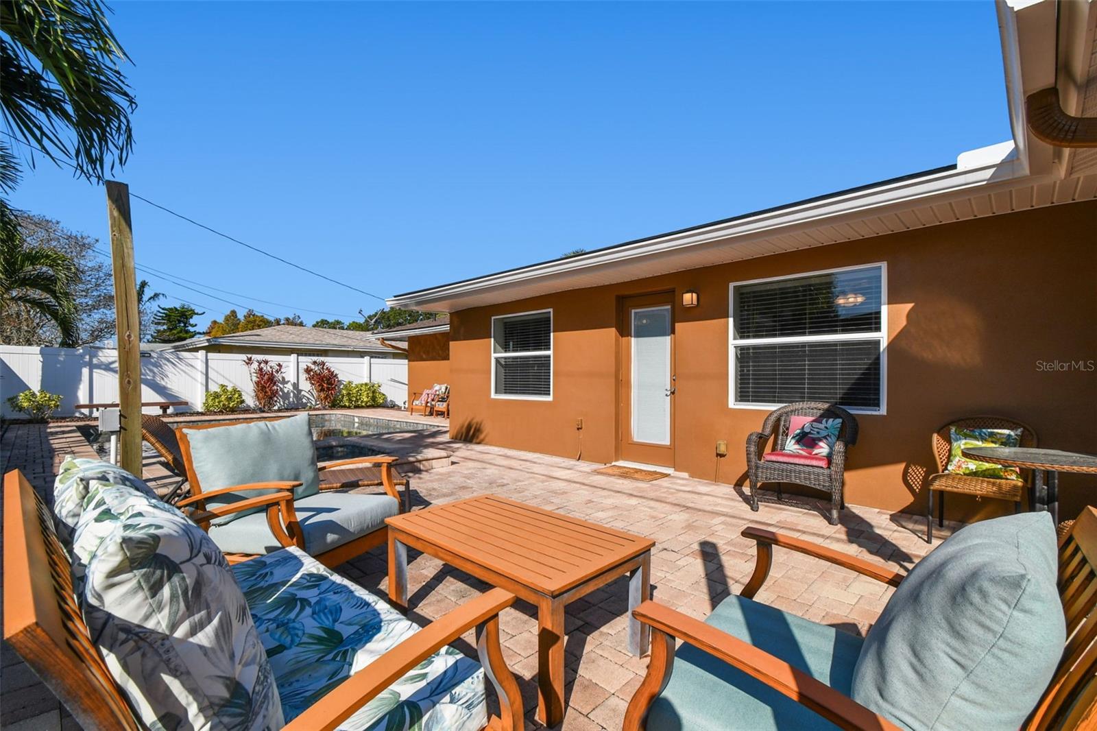 WOODLAND HILLS 1ST ADD - Residential Lease