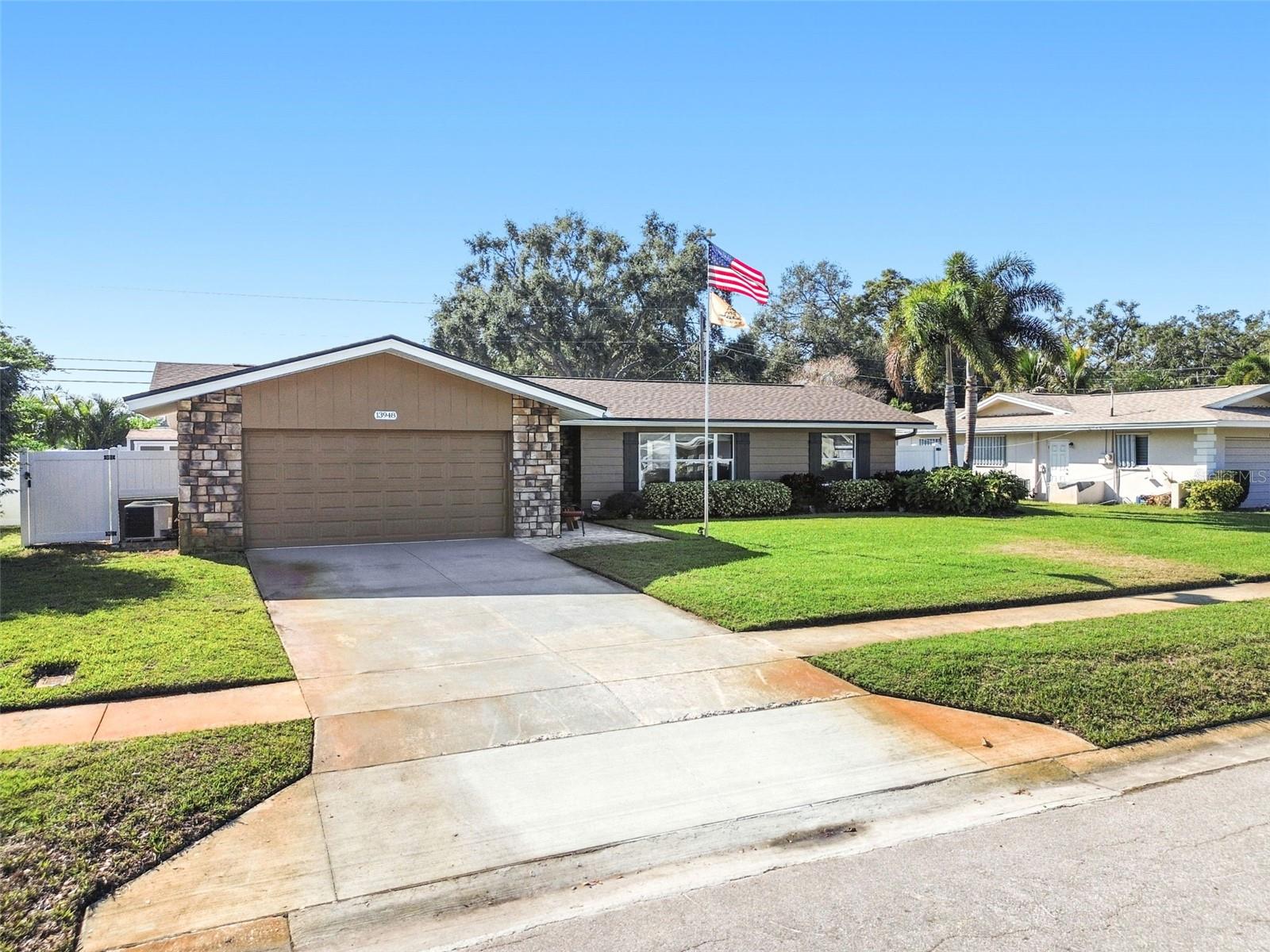 WOODLAND HILLS 1ST ADD - Residential Lease