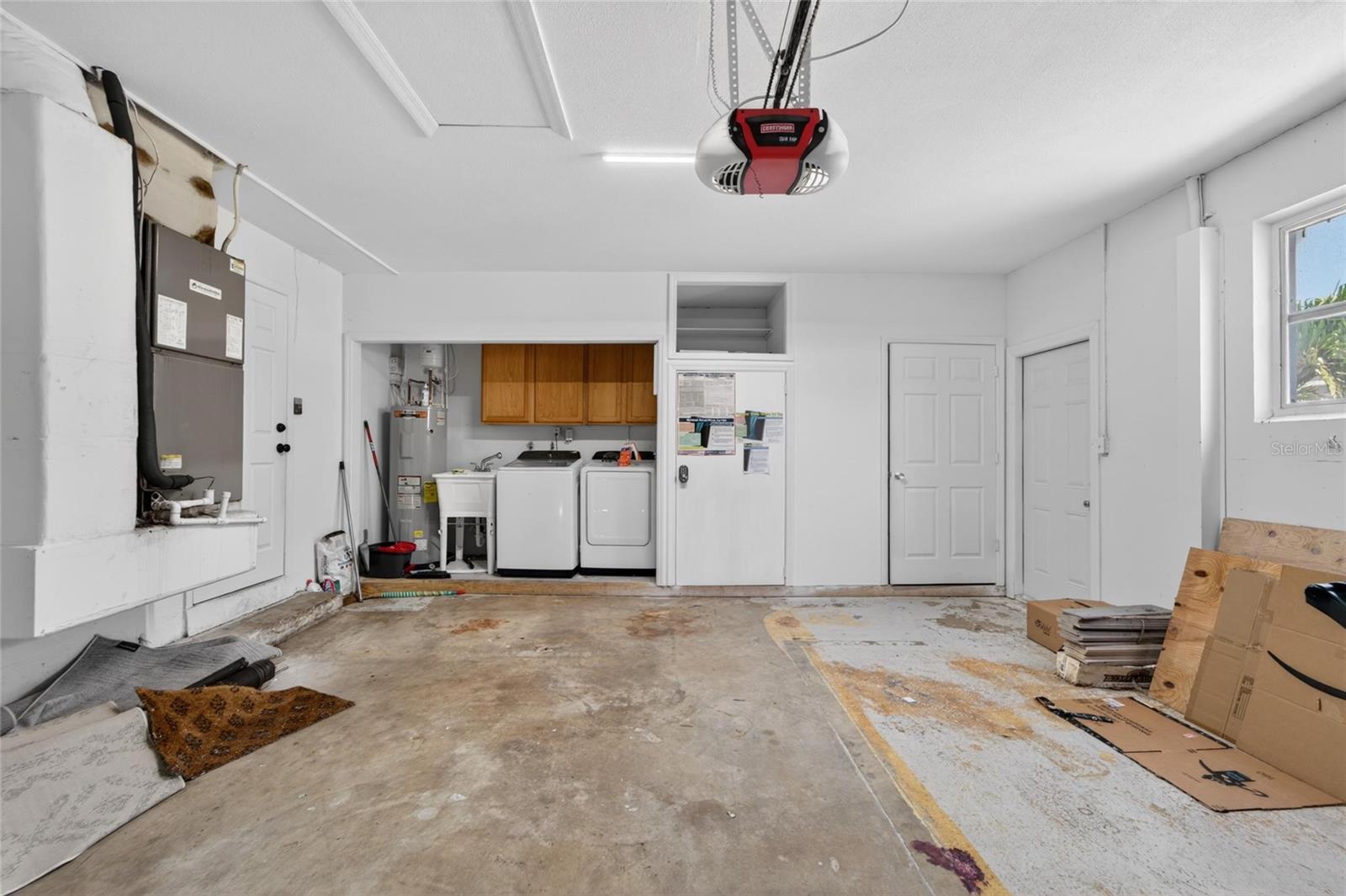 OAK PARK ESTATES 2ND ADD - Residential