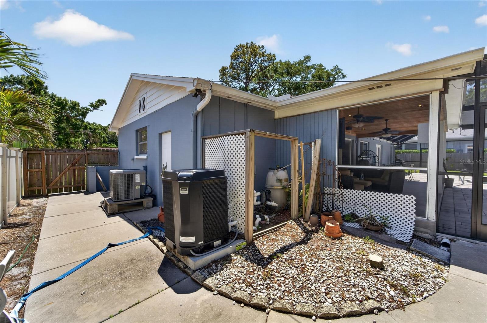 OAK PARK ESTATES 2ND ADD - Residential