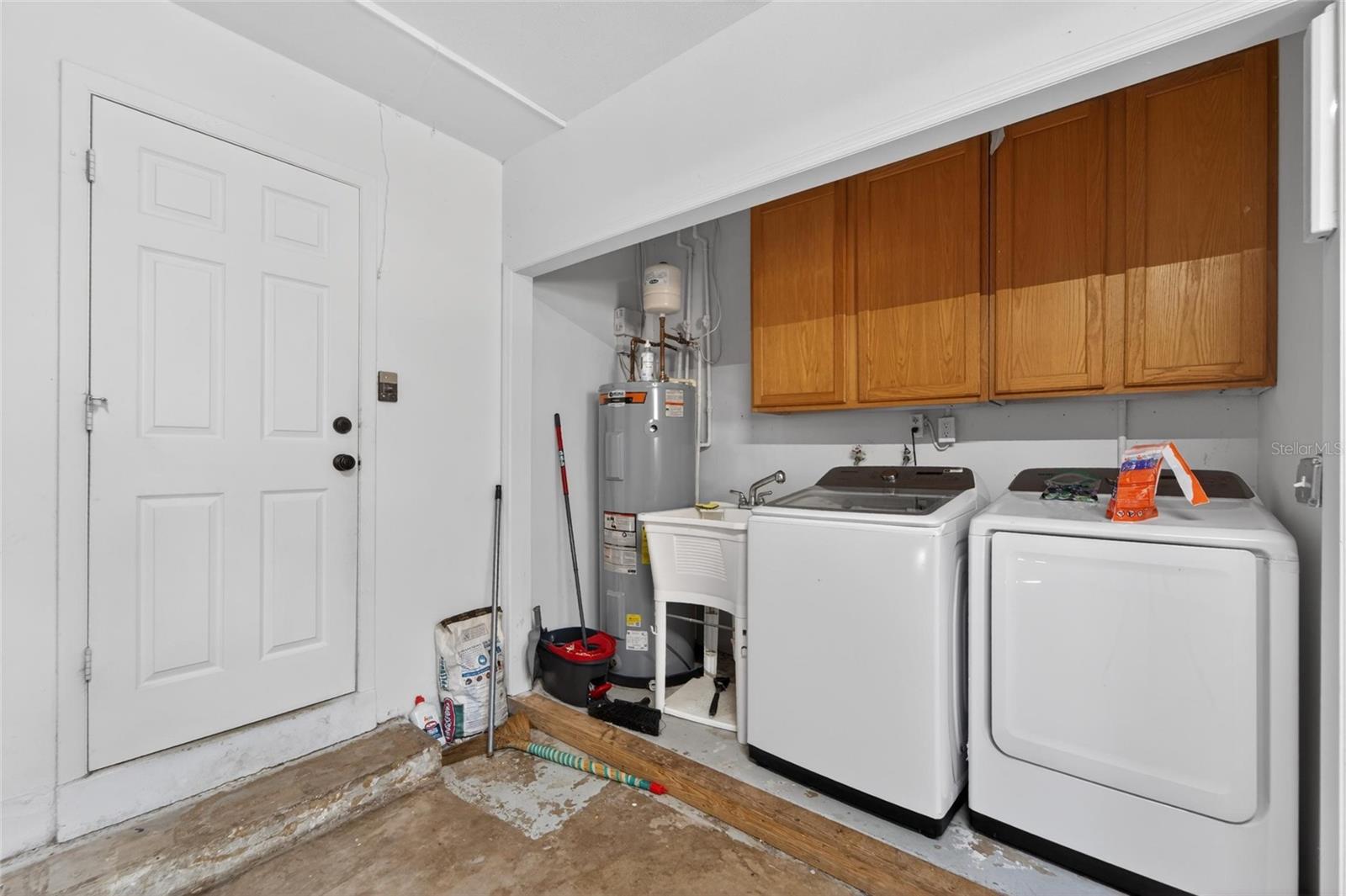 OAK PARK ESTATES 2ND ADD - Residential