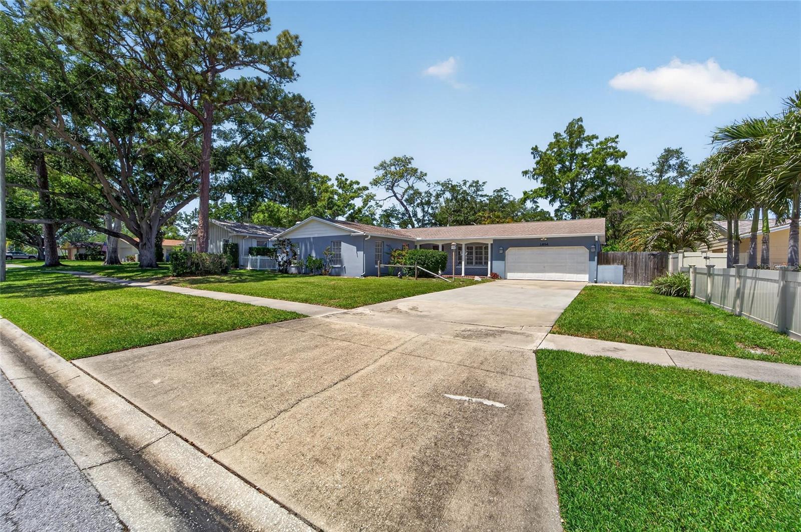 OAK PARK ESTATES 2ND ADD - Residential