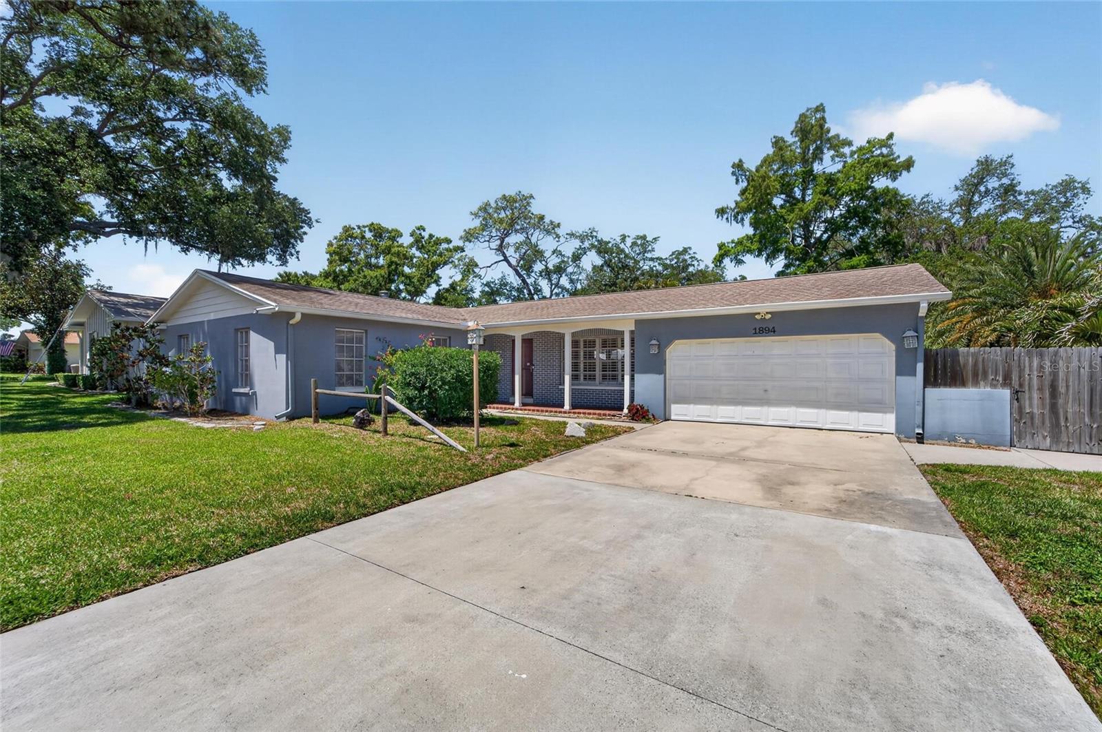 OAK PARK ESTATES 2ND ADD - Residential