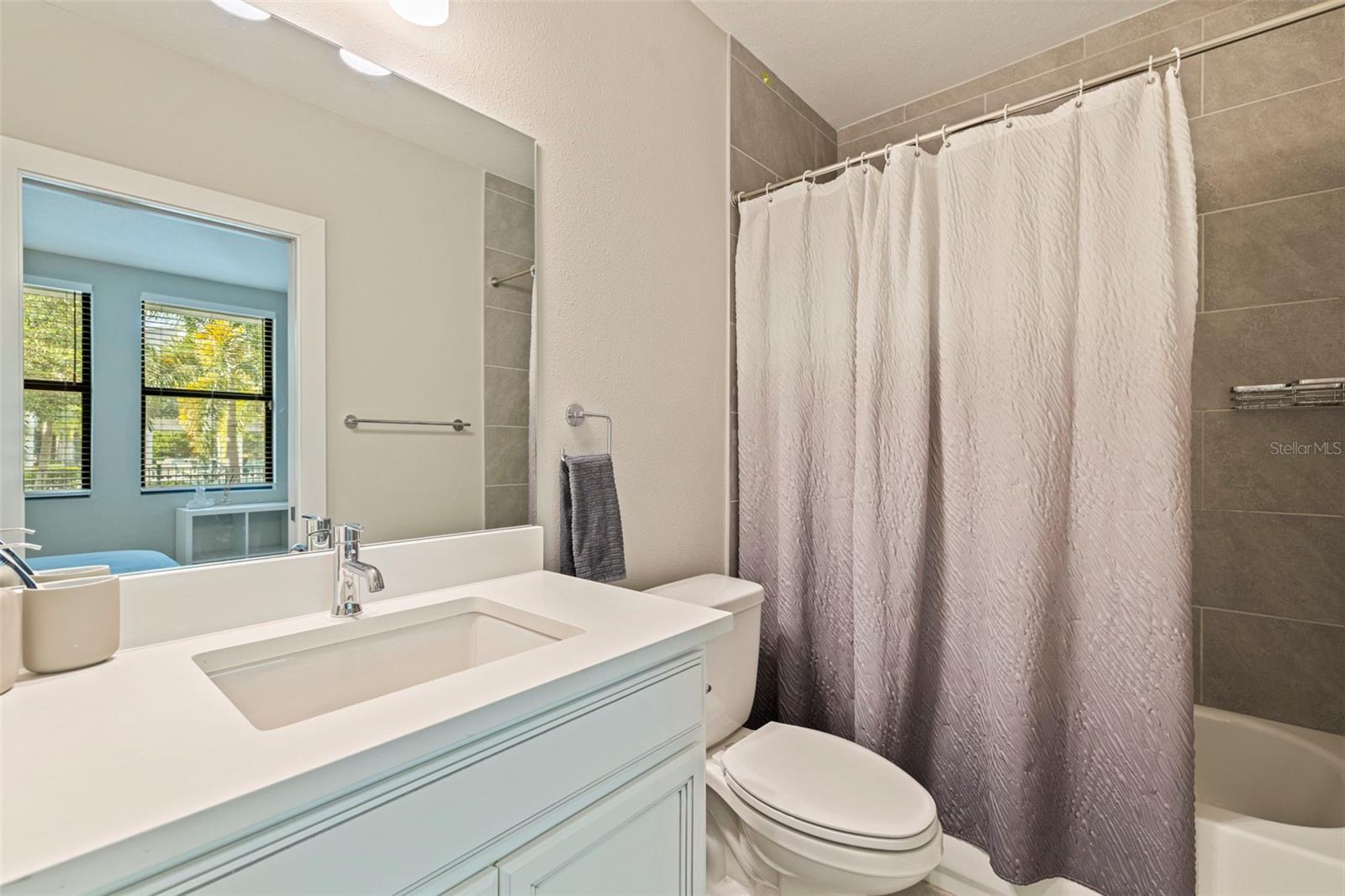 UPTOWN KENWOOD - Residential Lease