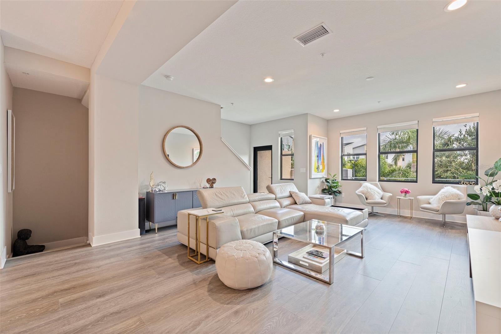 UPTOWN KENWOOD - Residential Lease
