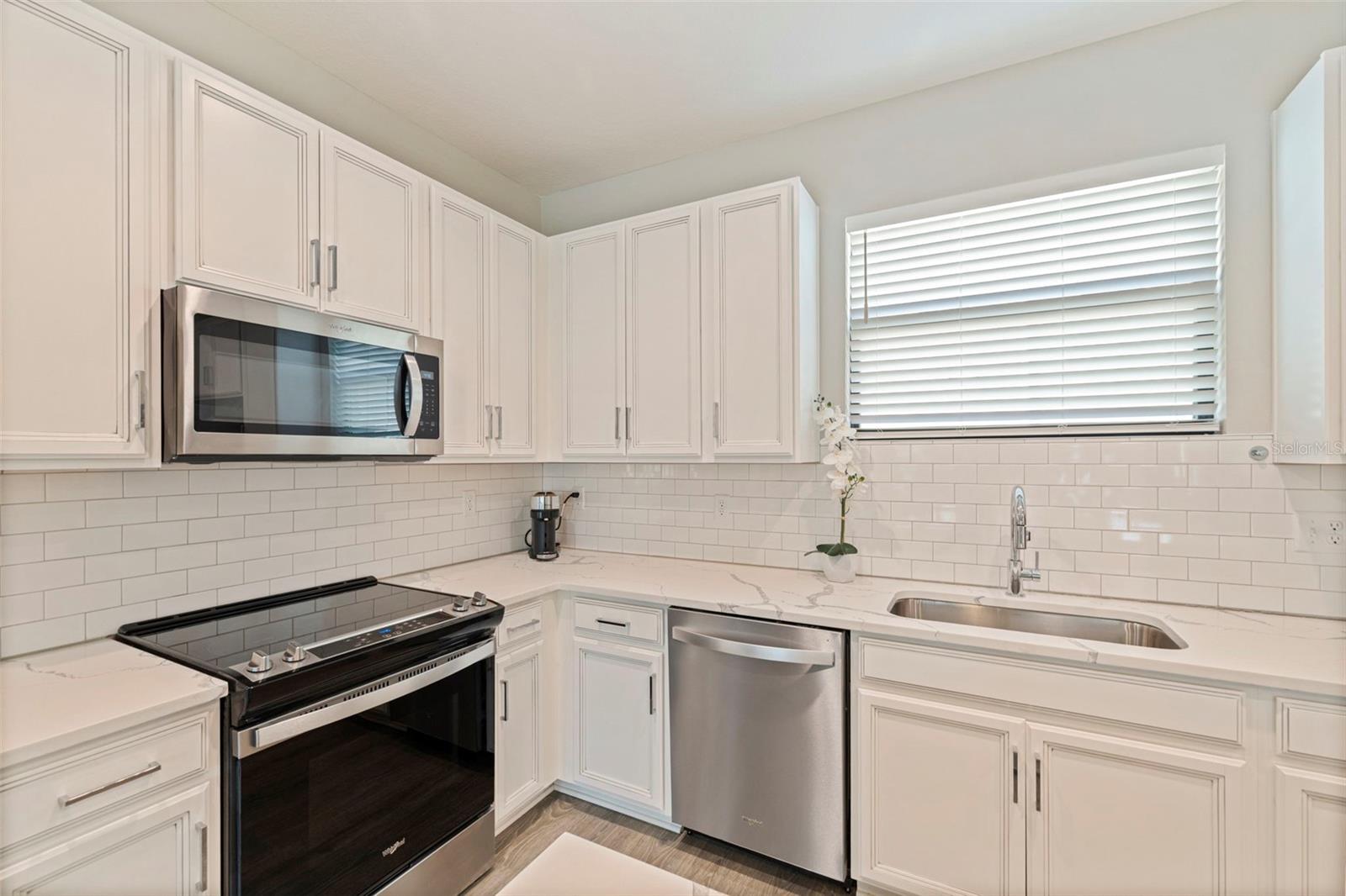UPTOWN KENWOOD - Residential Lease