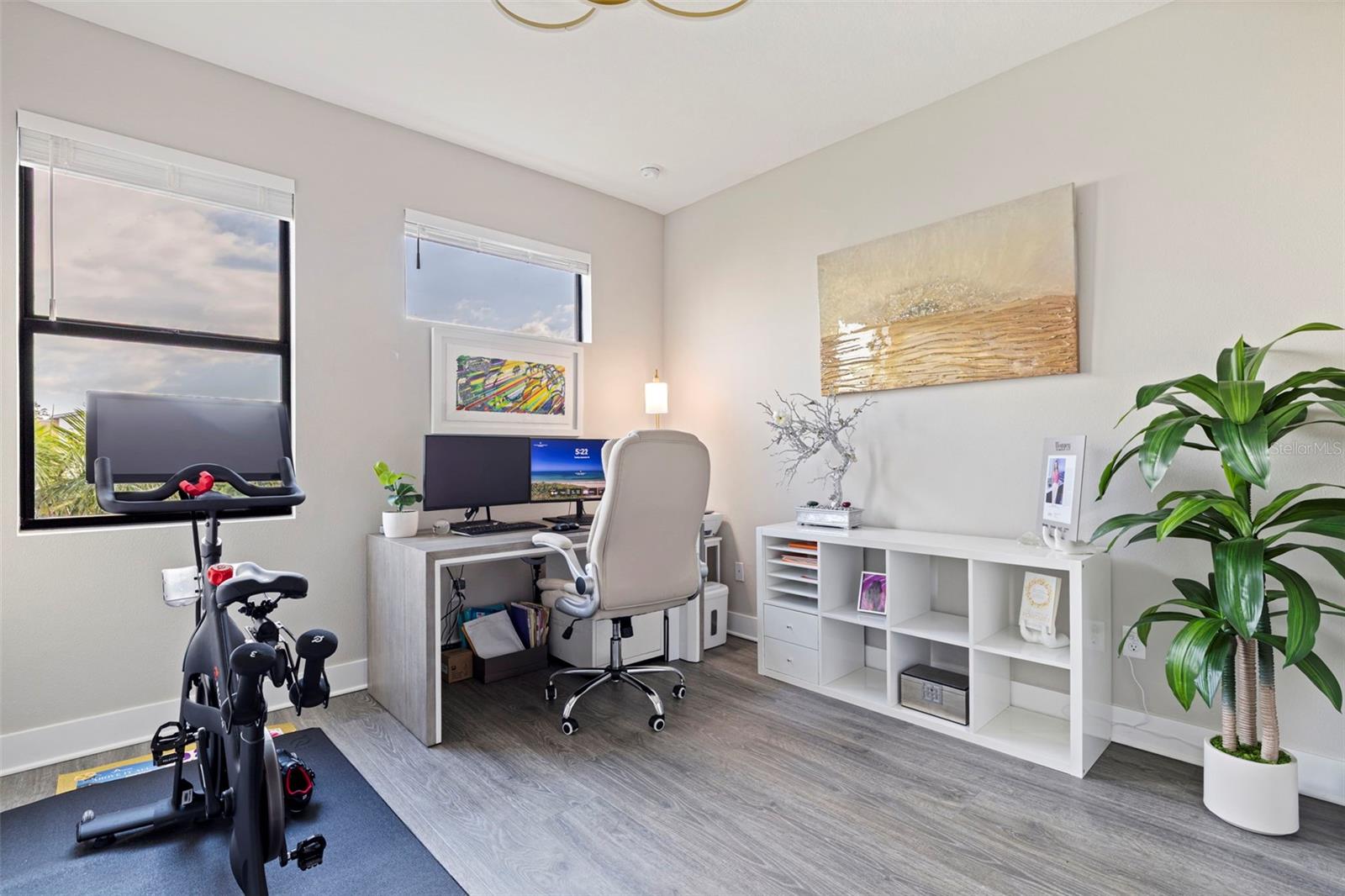 UPTOWN KENWOOD - Residential Lease