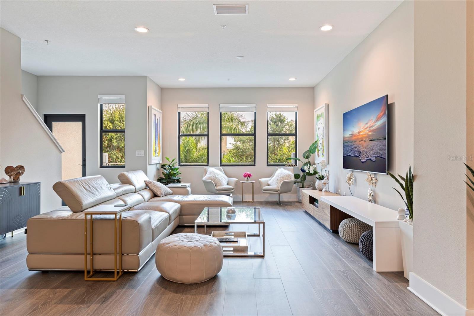 UPTOWN KENWOOD - Residential Lease