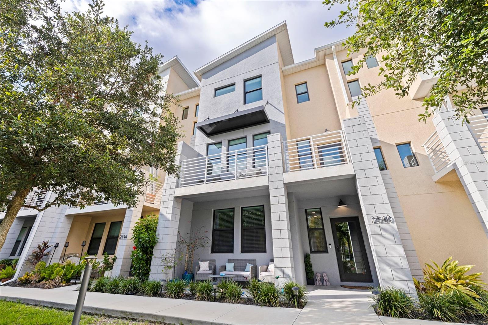 UPTOWN KENWOOD - Residential Lease