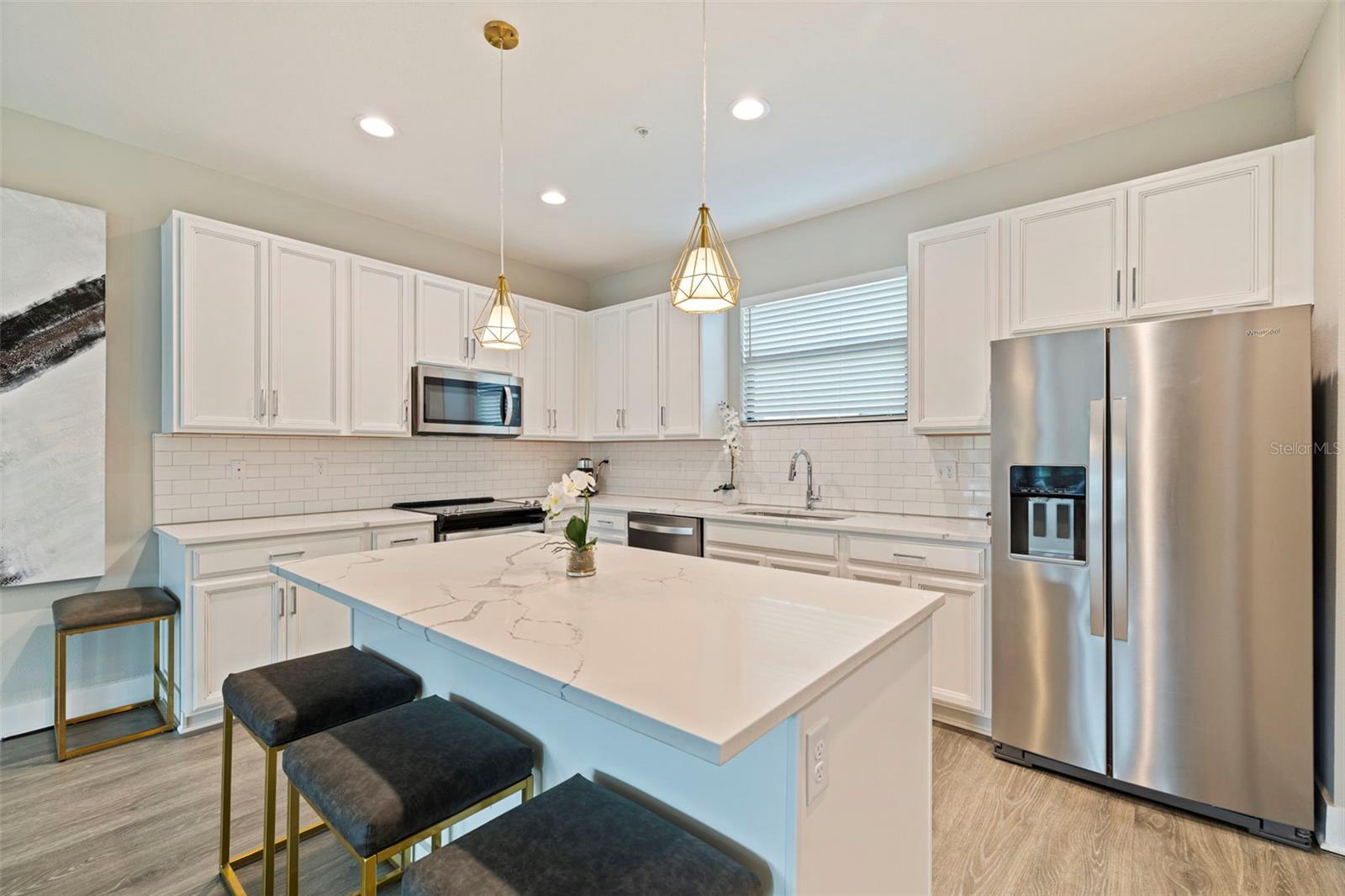 UPTOWN KENWOOD - Residential Lease