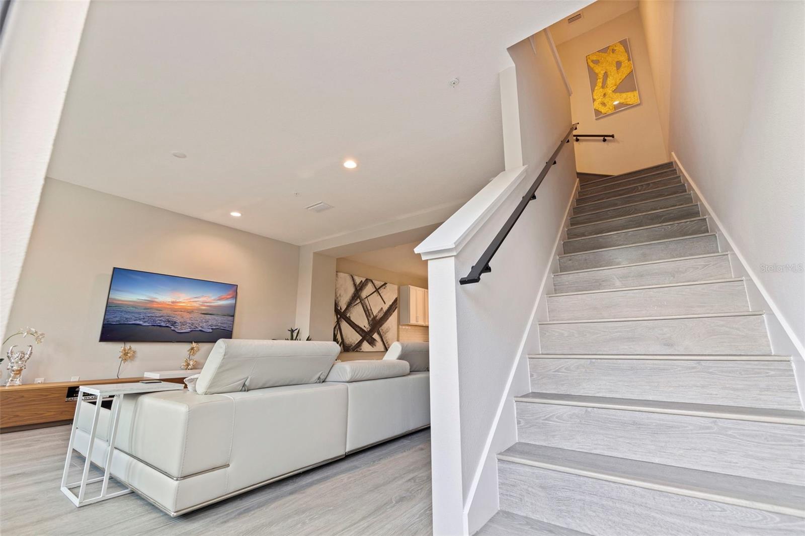 UPTOWN KENWOOD - Residential Lease