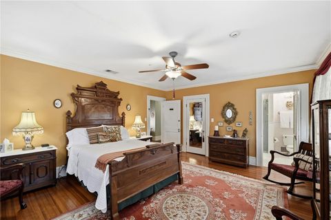 Tiny photo for 347 E 3rd Avenue, Mount Dora, FL 32757 (MLS # V4947879)