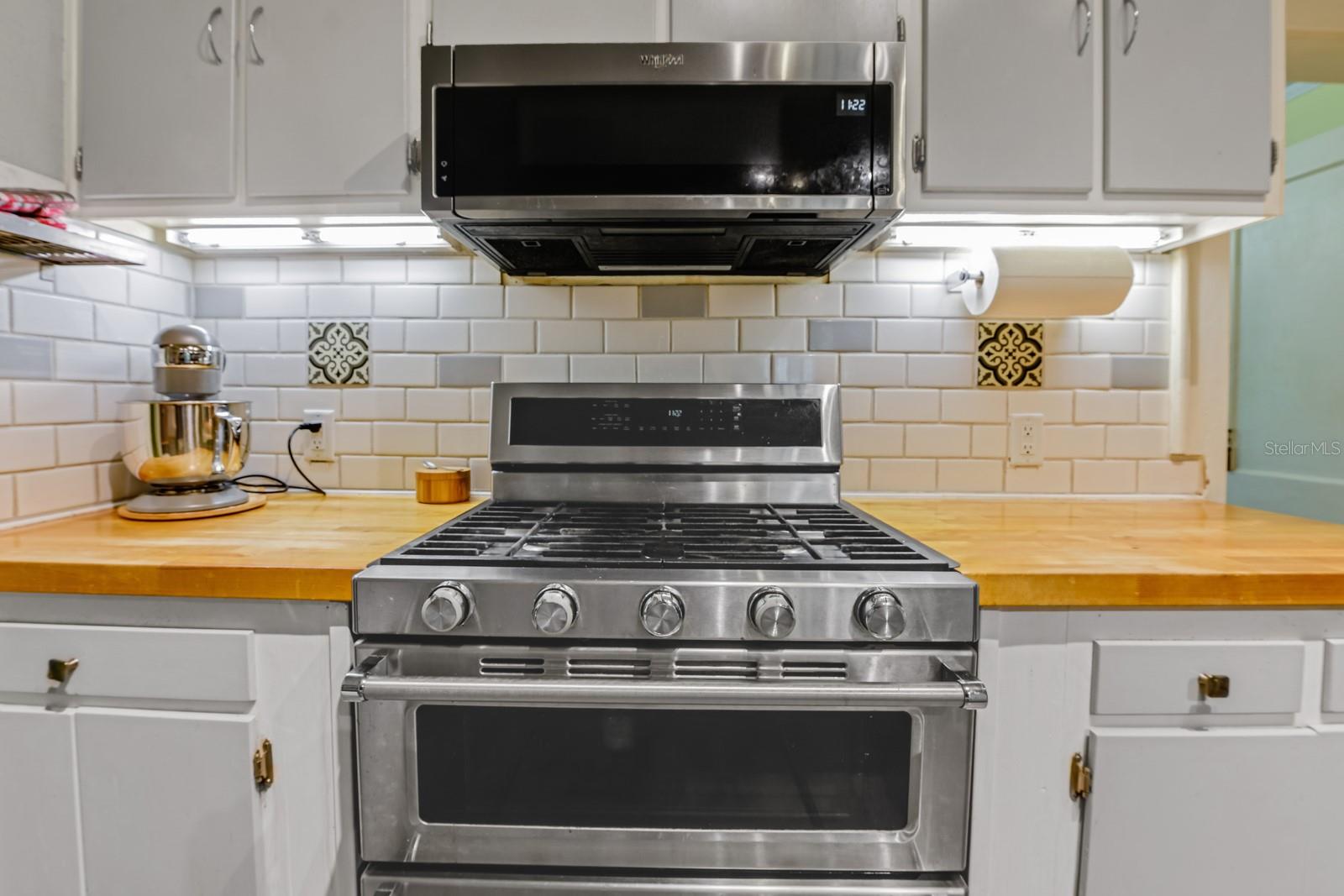 MOUNT DORA TREMAINS - Residential