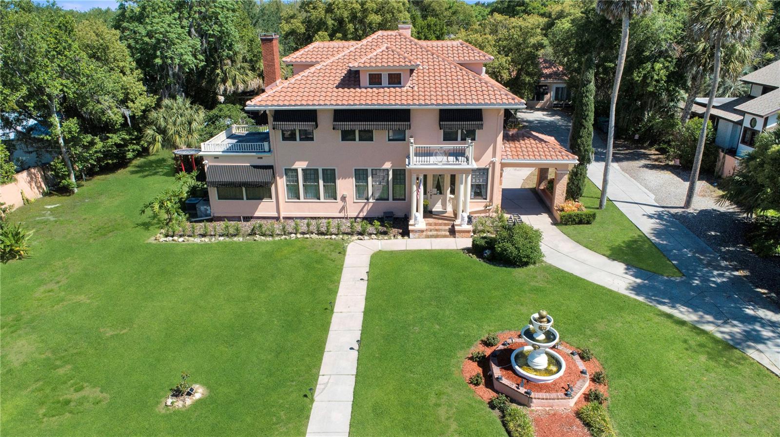 MOUNT DORA TREMAINS - Residential