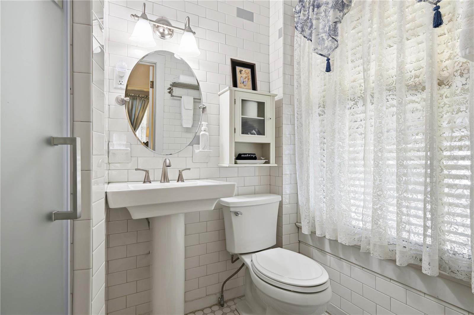 MOUNT DORA TREMAINS - Residential