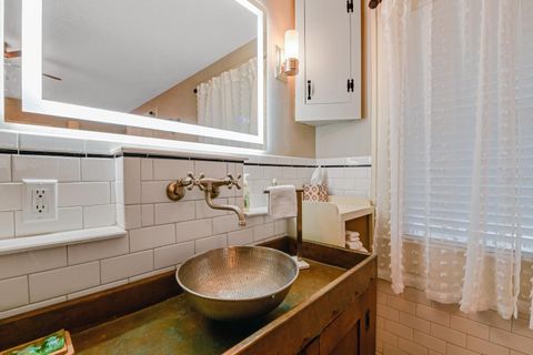 Tiny photo for 347 E 3rd Avenue, Mount Dora, FL 32757 (MLS # V4947879)