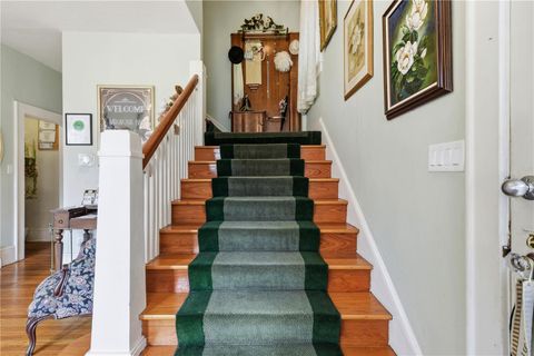 Tiny photo for 347 E 3rd Avenue, Mount Dora, FL 32757 (MLS # V4947879)