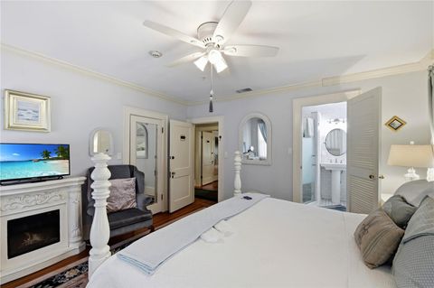 Tiny photo for 347 E 3rd Avenue, Mount Dora, FL 32757 (MLS # V4947879)