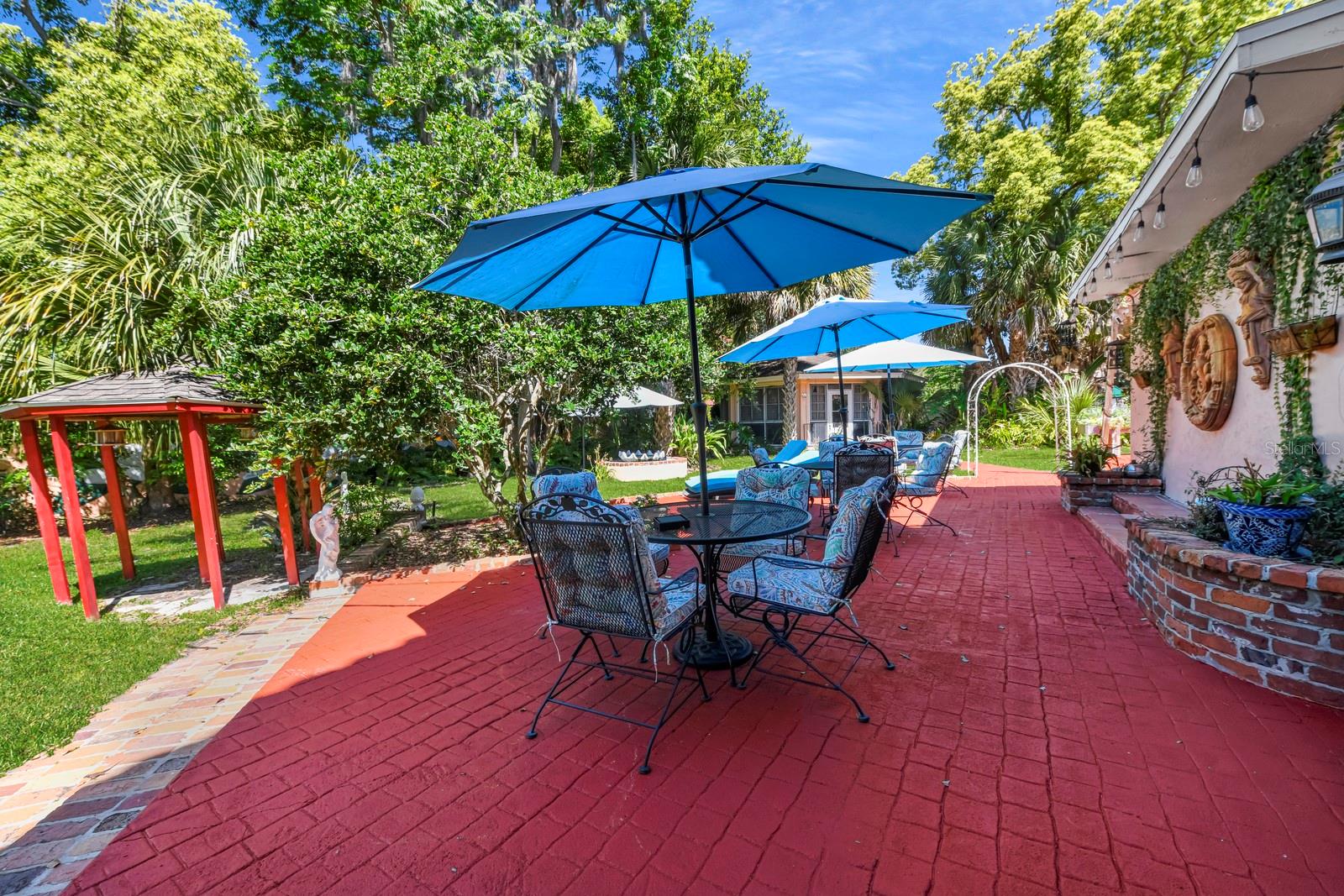 MOUNT DORA TREMAINS - Residential
