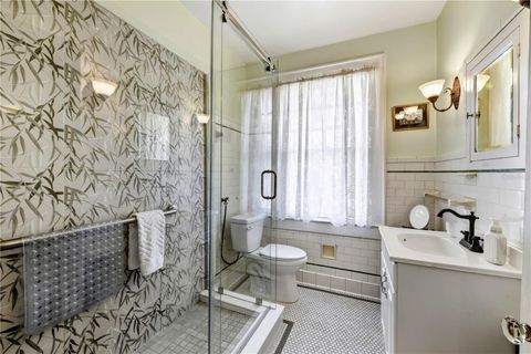 Tiny photo for 347 E 3rd Avenue, Mount Dora, FL 32757 (MLS # V4947879)