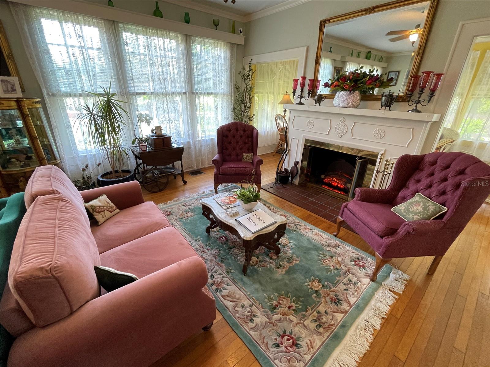 MOUNT DORA TREMAINS - Residential