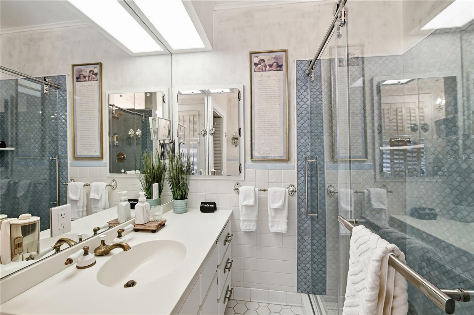 MOUNT DORA TREMAINS - Residential