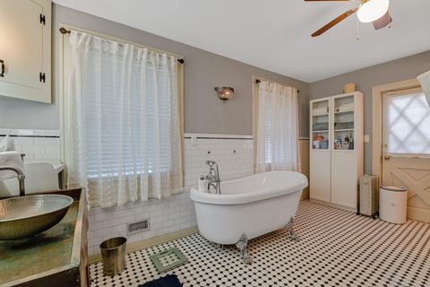 Tiny photo for 347 E 3rd Avenue, Mount Dora, FL 32757 (MLS # V4947879)