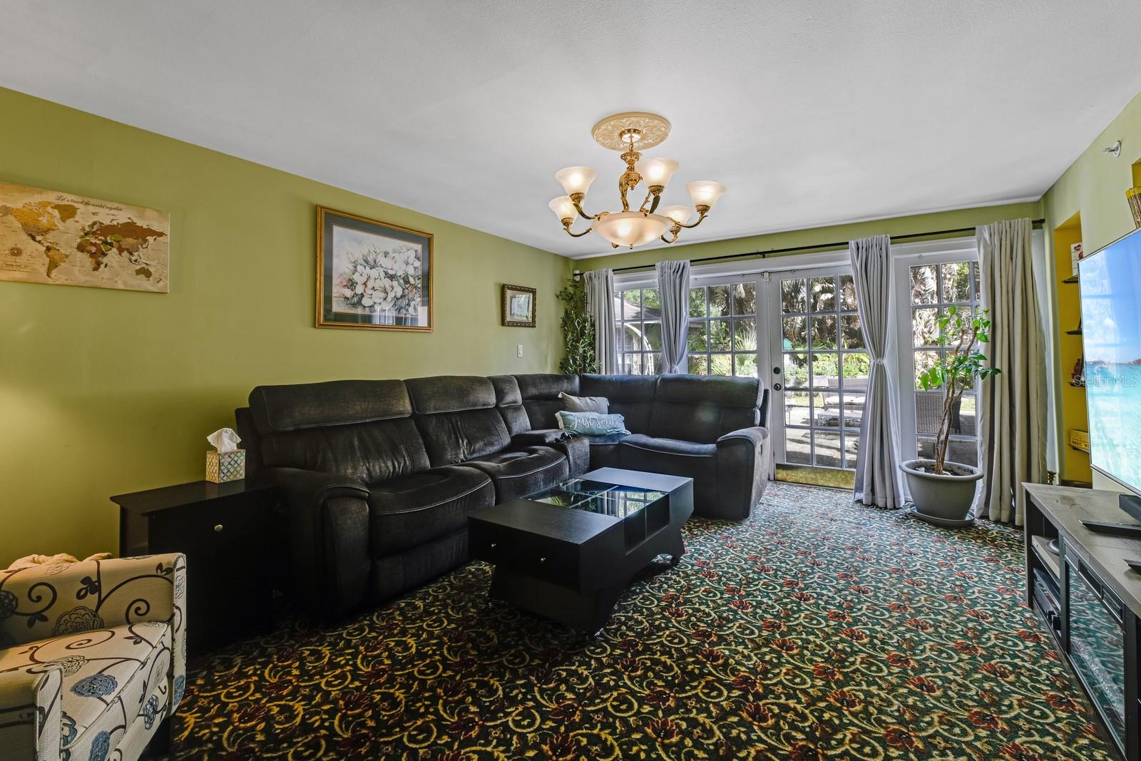 MOUNT DORA TREMAINS - Residential