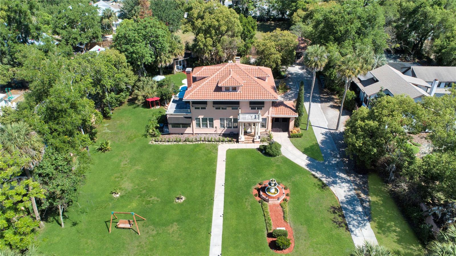 MOUNT DORA TREMAINS - Residential