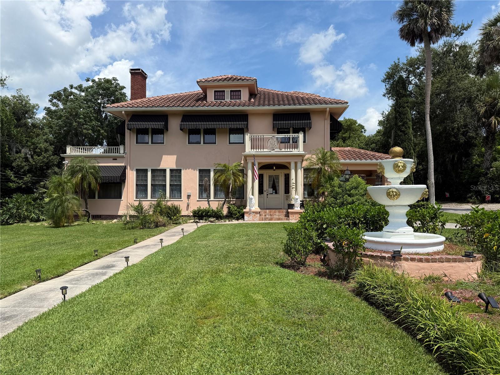 MOUNT DORA TREMAINS - Residential