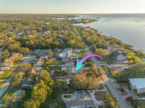 A home in TARPON SPRINGS