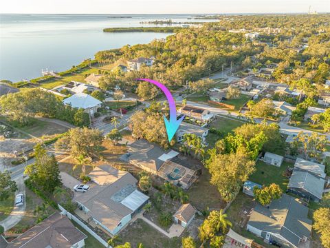 A home in TARPON SPRINGS