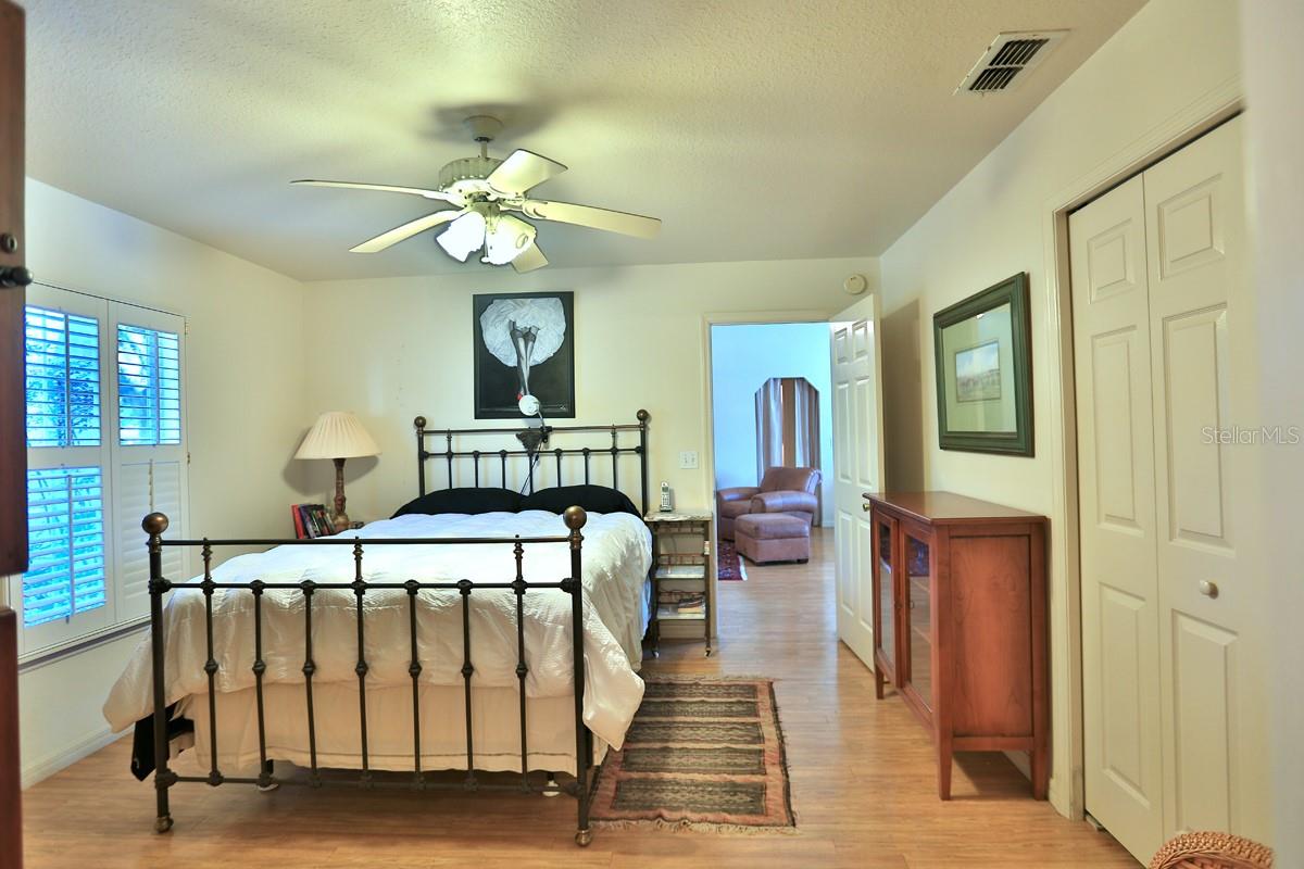 ACREAGE NON SUBDIVISION - Farm