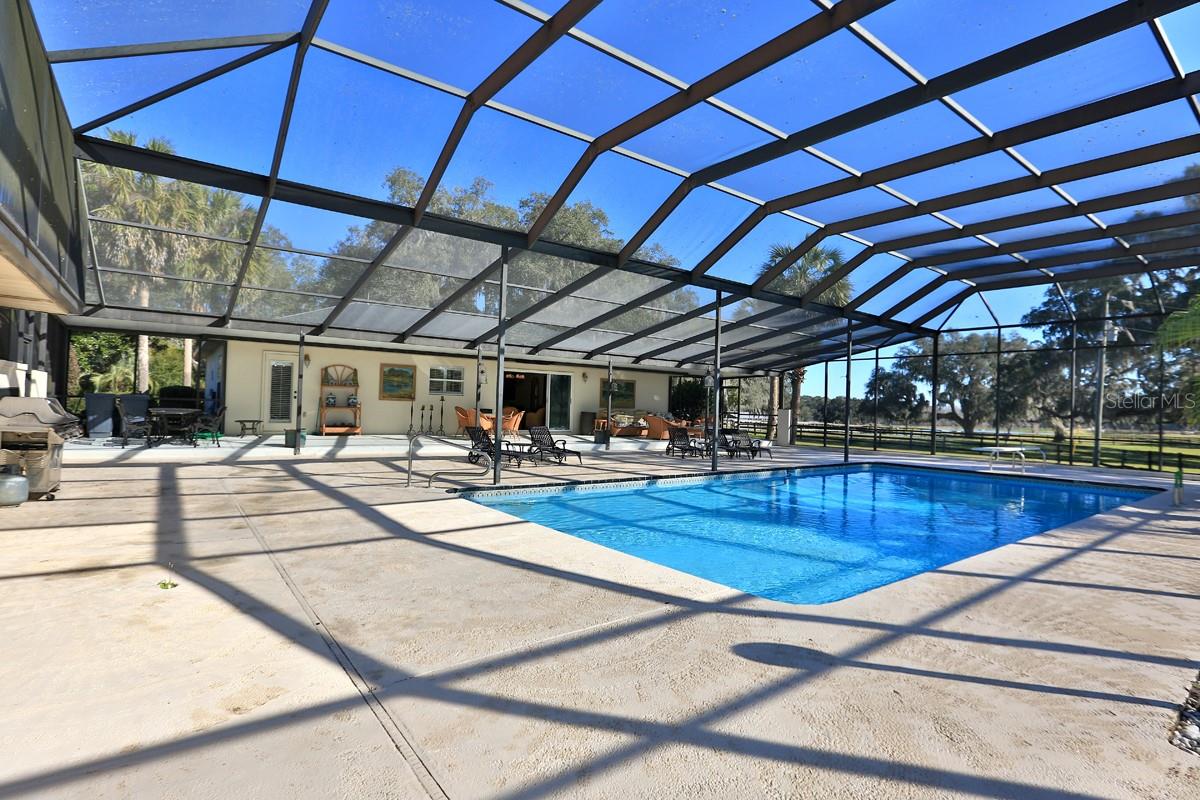 ACREAGE NON SUBDIVISION - Farm