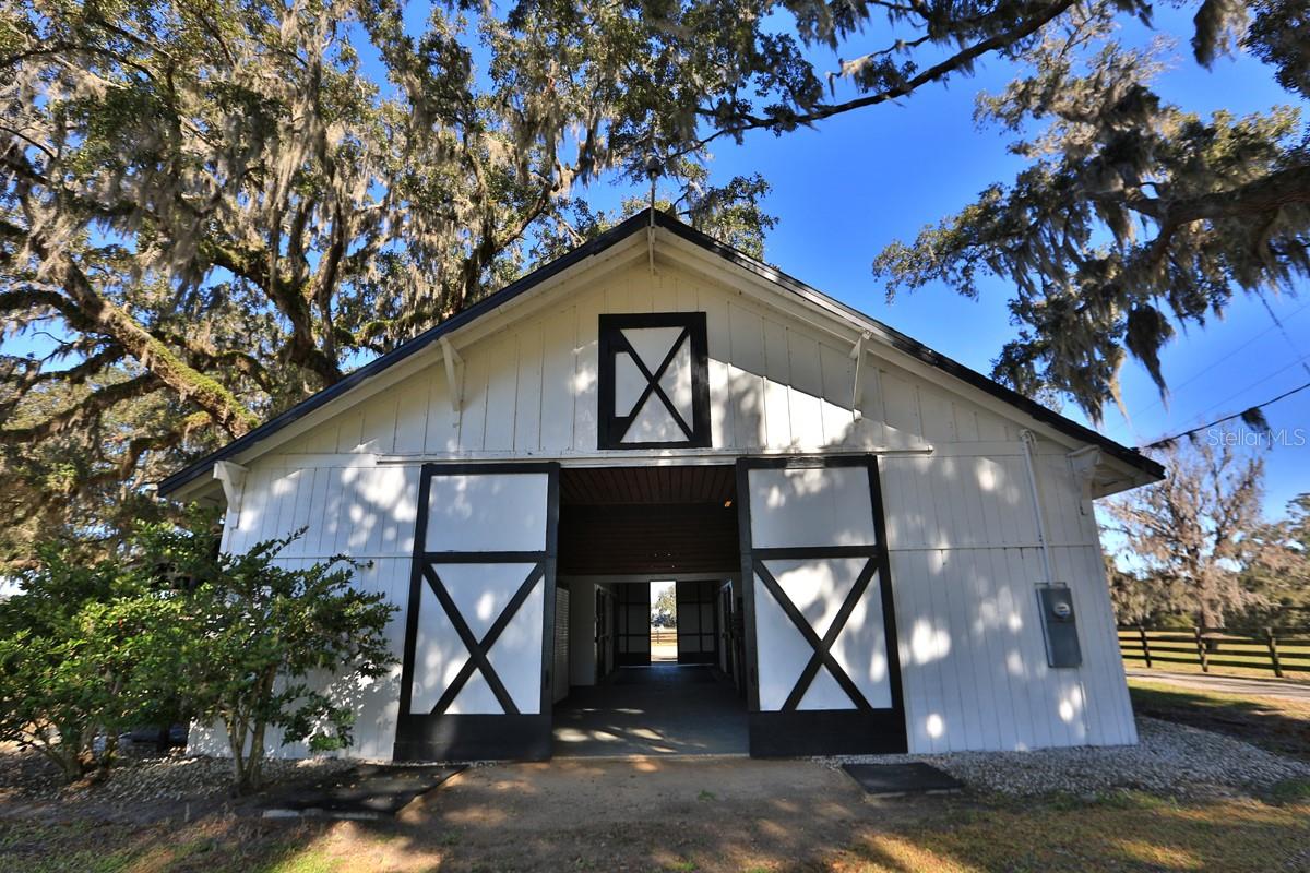 ACREAGE NON SUBDIVISION - Farm